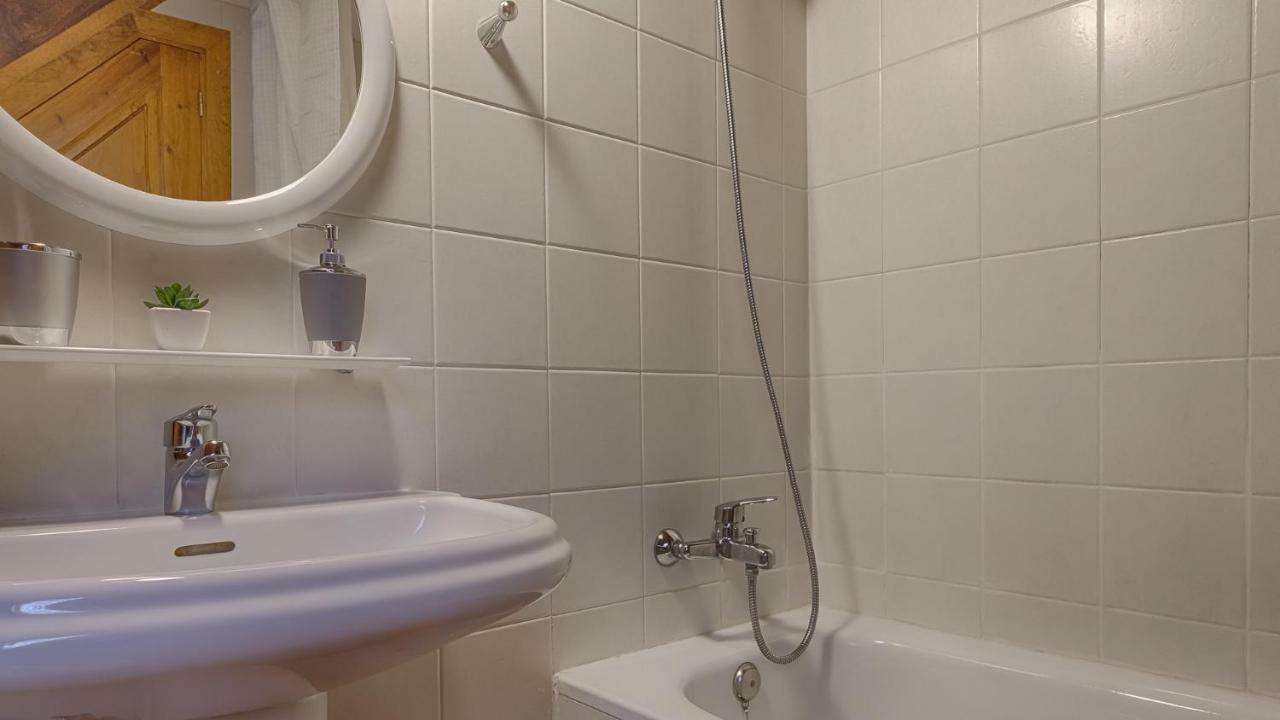 Appartamento Saplan Real Estate Montlude Les Esterno foto