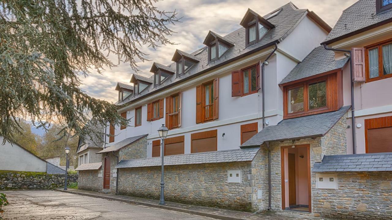 Appartamento Saplan Real Estate Montlude Les Esterno foto
